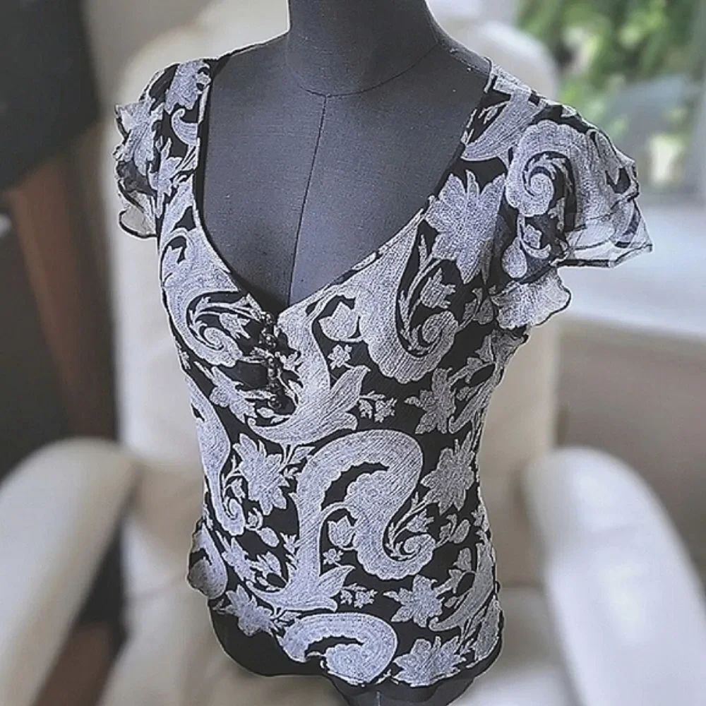 Planet silk crêpe chiffon monochromatic paisley ruffle blouse size M
